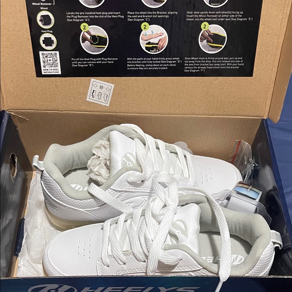 Heelys Kids White Light-Up Wheel Sneakers